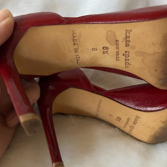 Kate Spade Red Patent Leather Pumps Womens 6.5 VTG Made in Italy Peep Toe - Picture 11 of 12